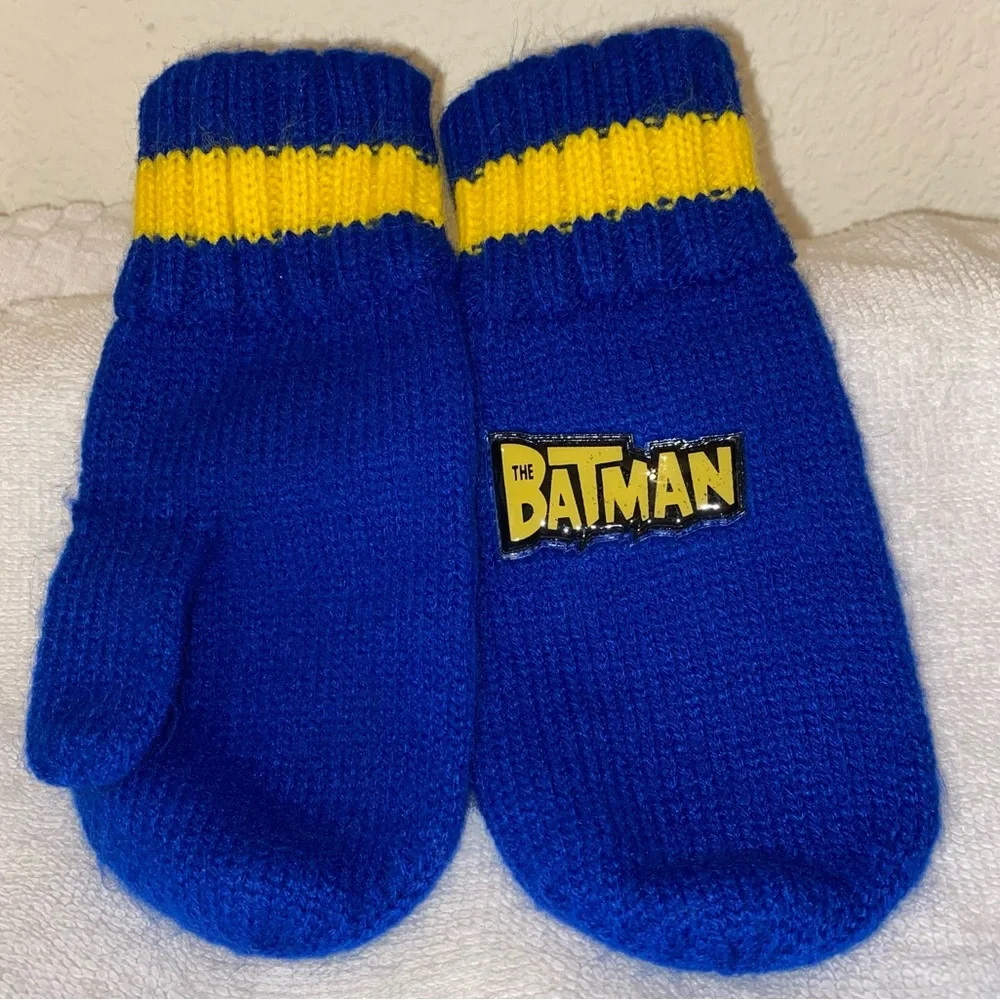 Batman beanie and mittens set by DC comics for kids in blue and yellow